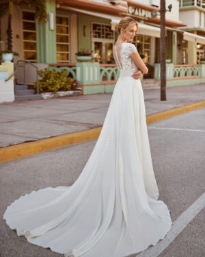 11 Luna Novias