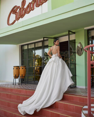 22 Luna Novias